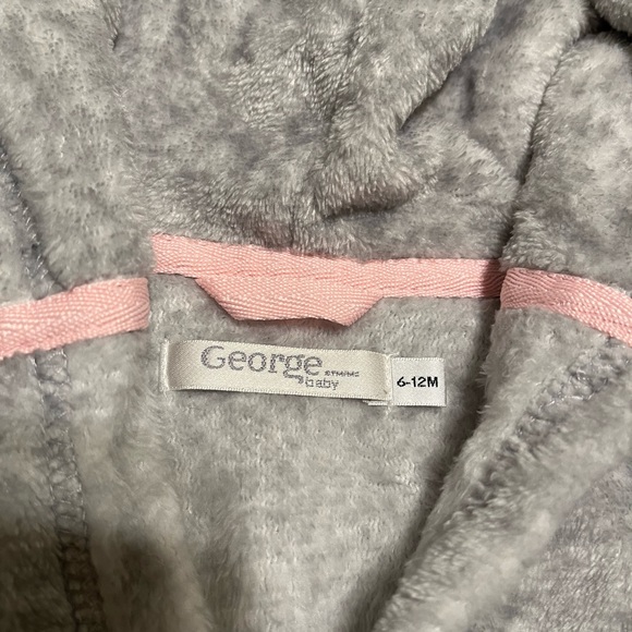 NWOT Very Soft Koala Bear Robe Size 6-12 Months - Picture 5 of 5